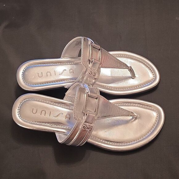 BRAND NEW UNISA METALLIC MULE THONG WOMEN'S SANDALD - Picture 9 of 15